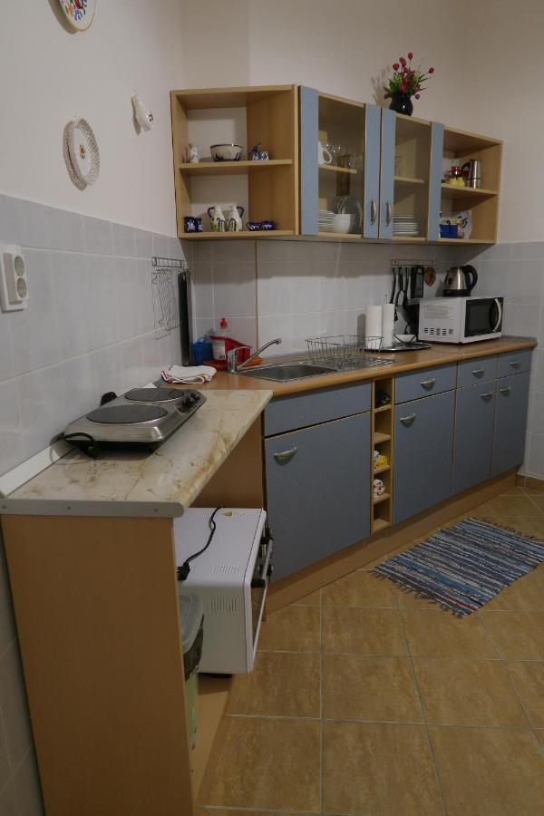 Eva Apartman Szigetvár Buitenkant foto