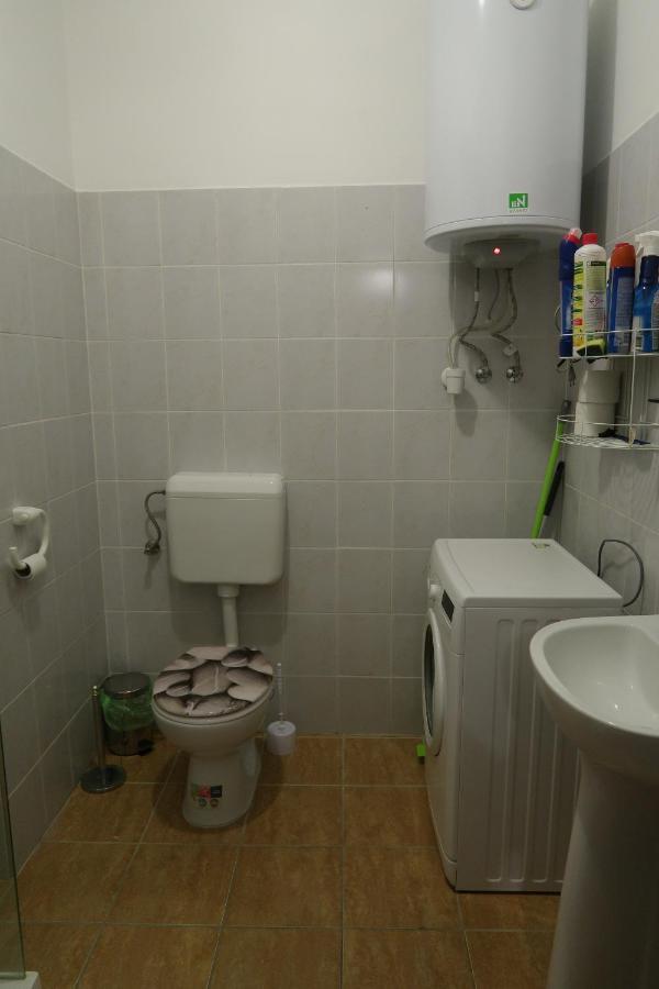 Eva Apartman Szigetvár Buitenkant foto